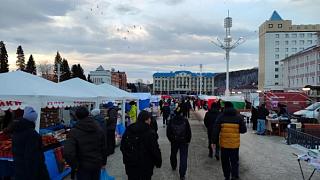 Сегодня, 16 марта, на главной площади Горно-Алтайска проходит республиканская ярмарка 