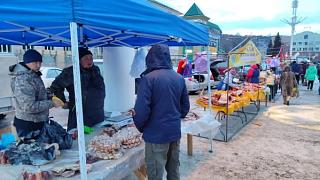 Сегодня, 10 февраля, на главной площади Горно-Алтайска проходит республиканская ярмарка 