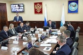На заседании Правительства Республики Алтай 21 октября 2025 года рассмотрены дополнительные меры по ограничению продажи алкоголя и табака, ранее предложенные на Совете по укреплению общественного здоровья На заседании Правительства Республики Алтай 21 октября 2025 года рассмотрены дополнительные меры по ограничению продажи алкоголя и табака, ранее предложенные на Совете по укреплению общественного здоровья