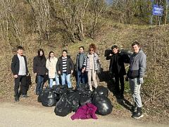 Сотрудники Министерства экономического развития Республики Алтай приняли участие в субботнике